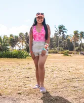 Linette Review Photo